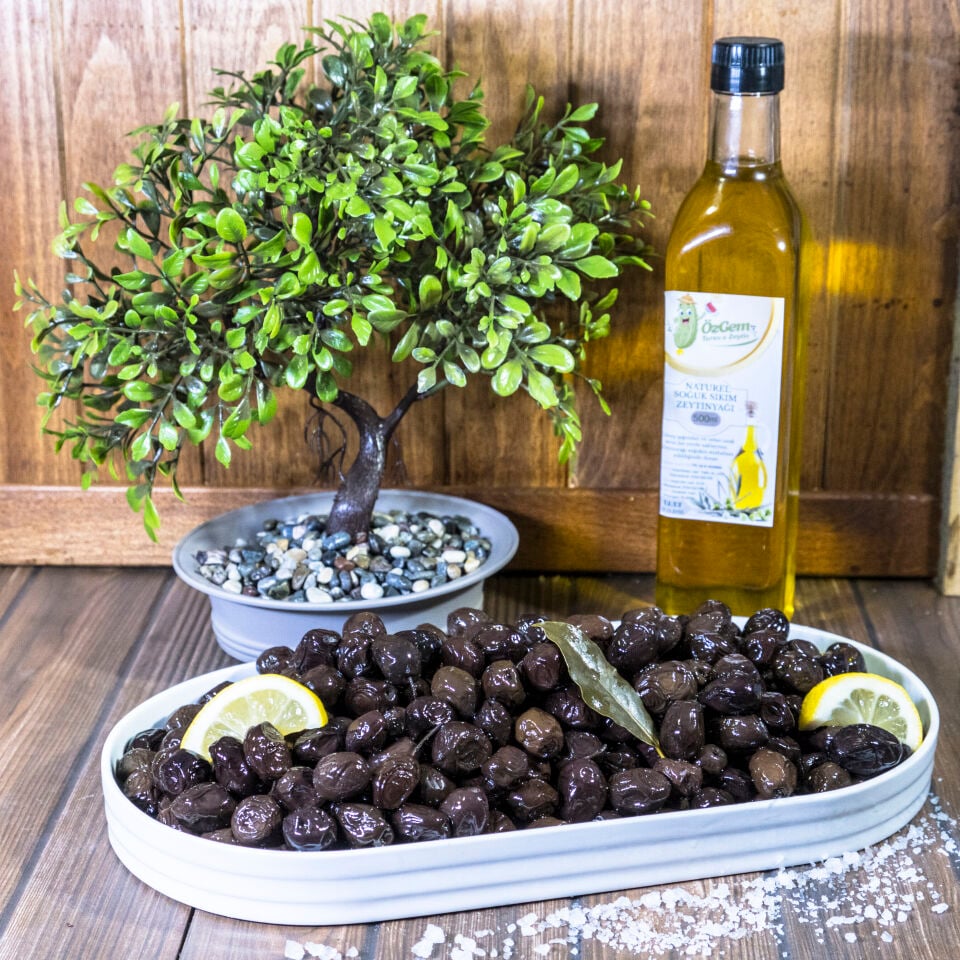 Gemlik Kızıl Jumbo Zeytin